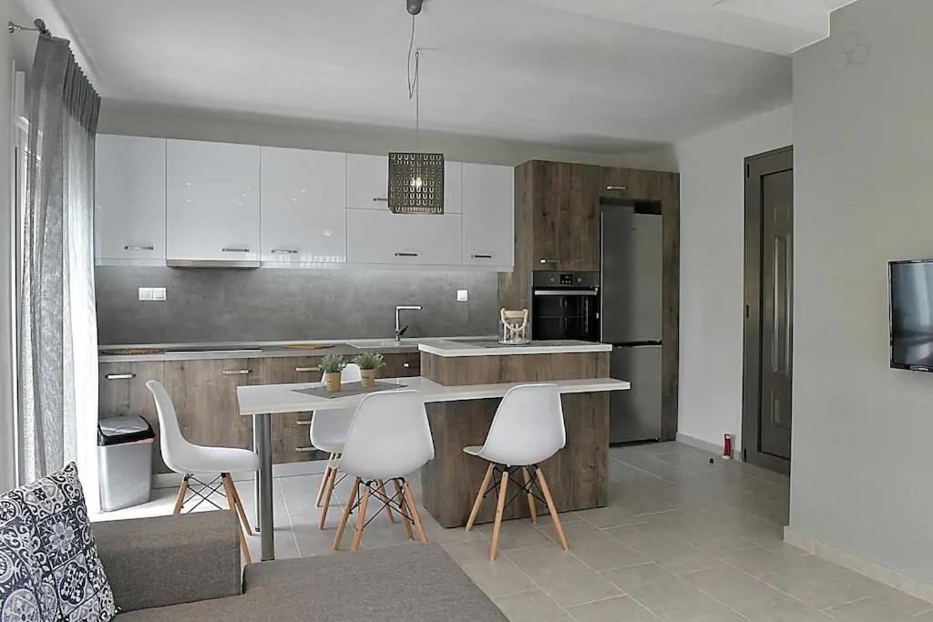 Crystallia Seaside Maisonette By Rentalspro- Néa Moudaniá Eksteriør bilde