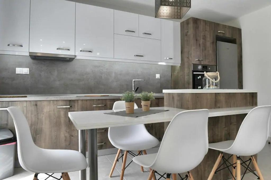 Crystallia Seaside Maisonette By Rentalspro- Néa Moudaniá Eksteriør bilde